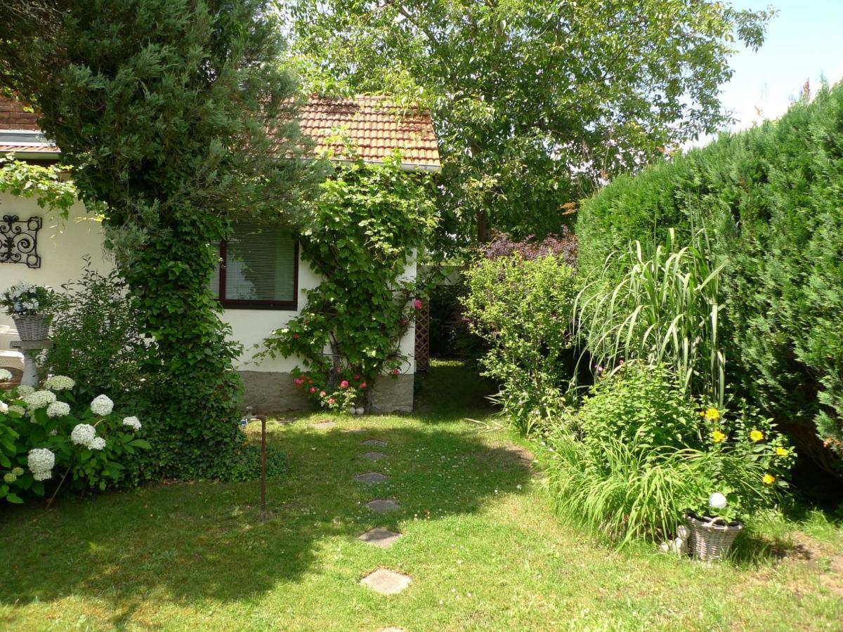 Gemuetliches Gaestehaus Bohnsdorf, Naehe Flughafen Schoenefeld Vakantiehuis